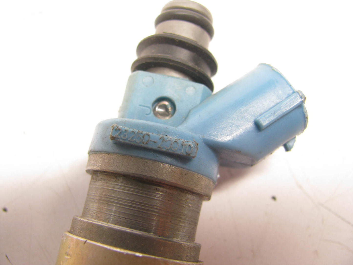 NEW UNBOXED Denso 23250-20010 Fuel Injector