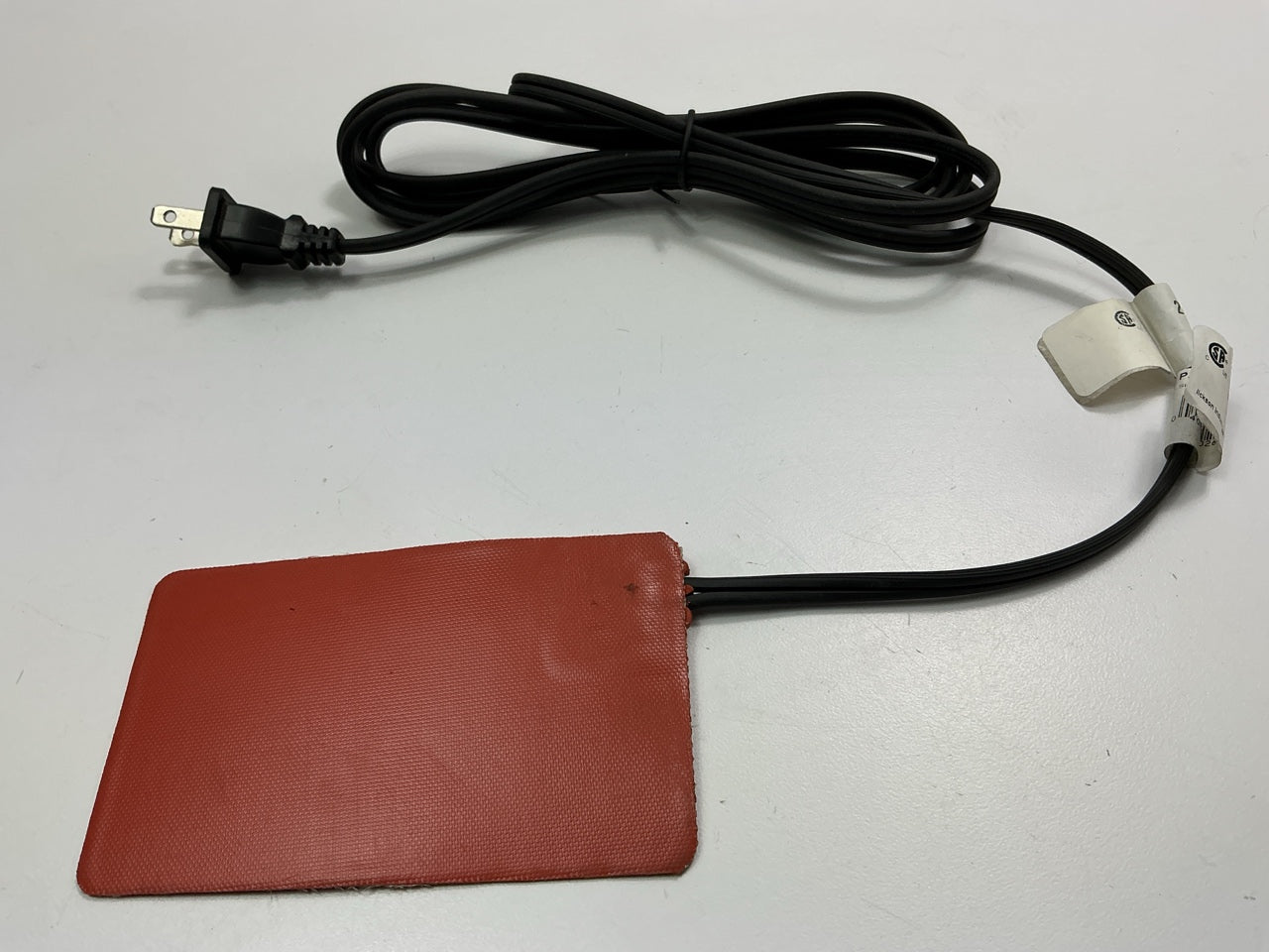 120V Plug-in Car Tank Oil Heating Pan Silicone Winter Heater Pad 3''x5'' 75 Watt