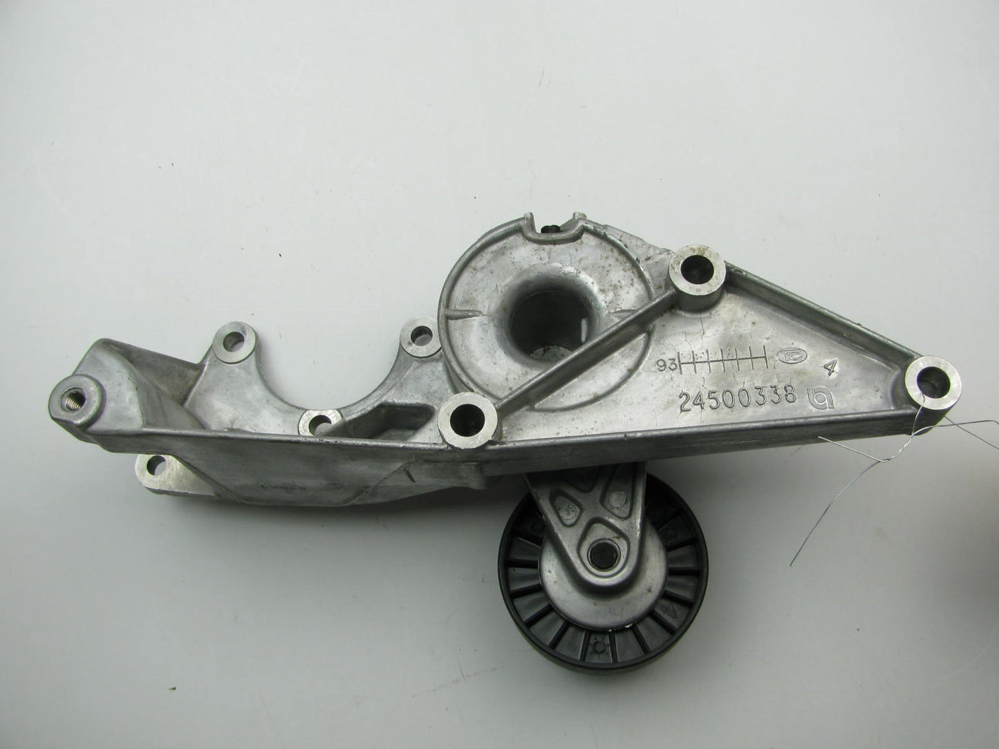 NEW - OUT OF BOX - OEM GM  24500338 Belt Tensioner Assembly - Dusty From Storage