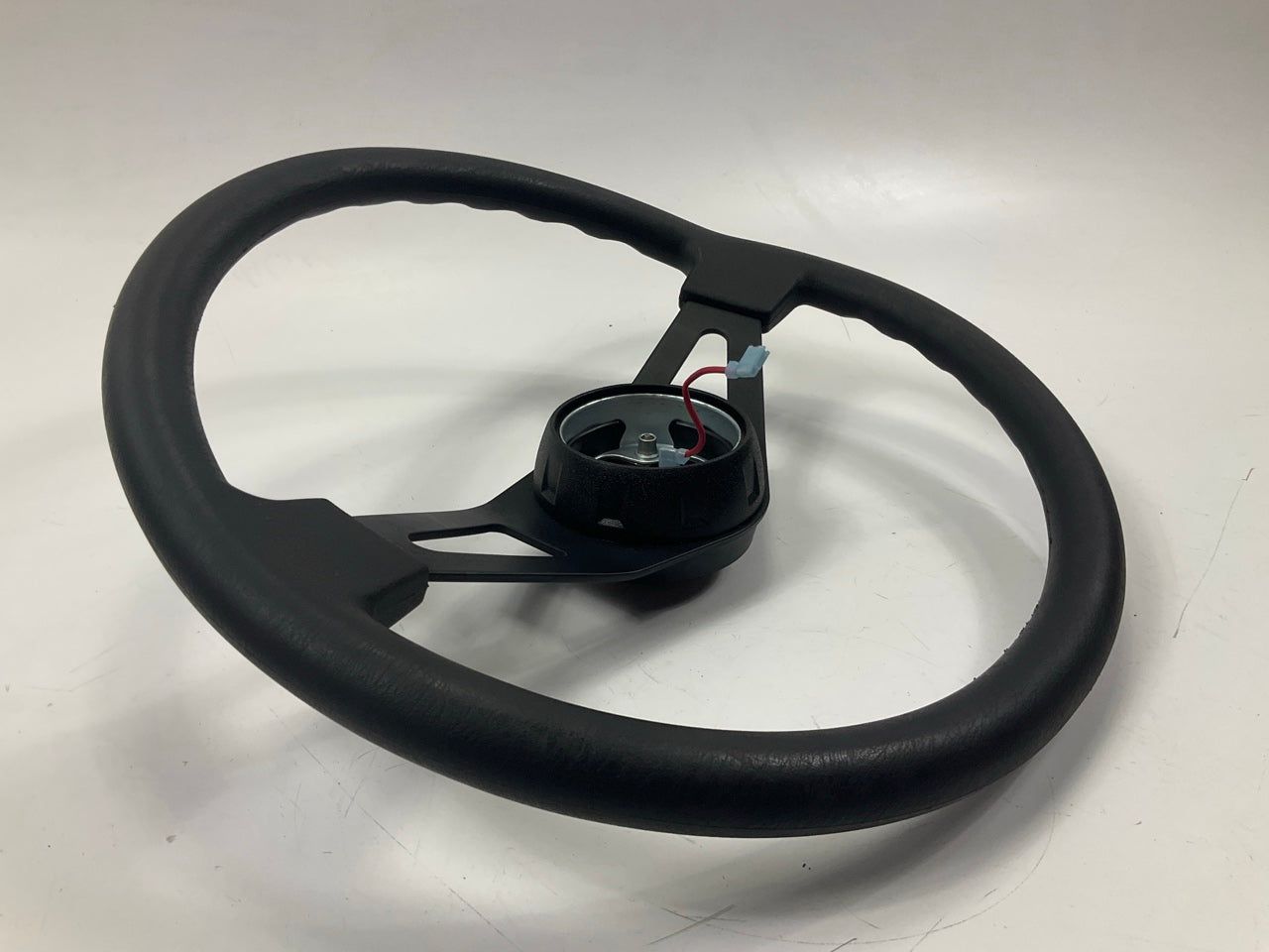 NEW - OUT OF BOX - OEM MACK 25153531 Steering Wheel - MINOR SHELF WEAR