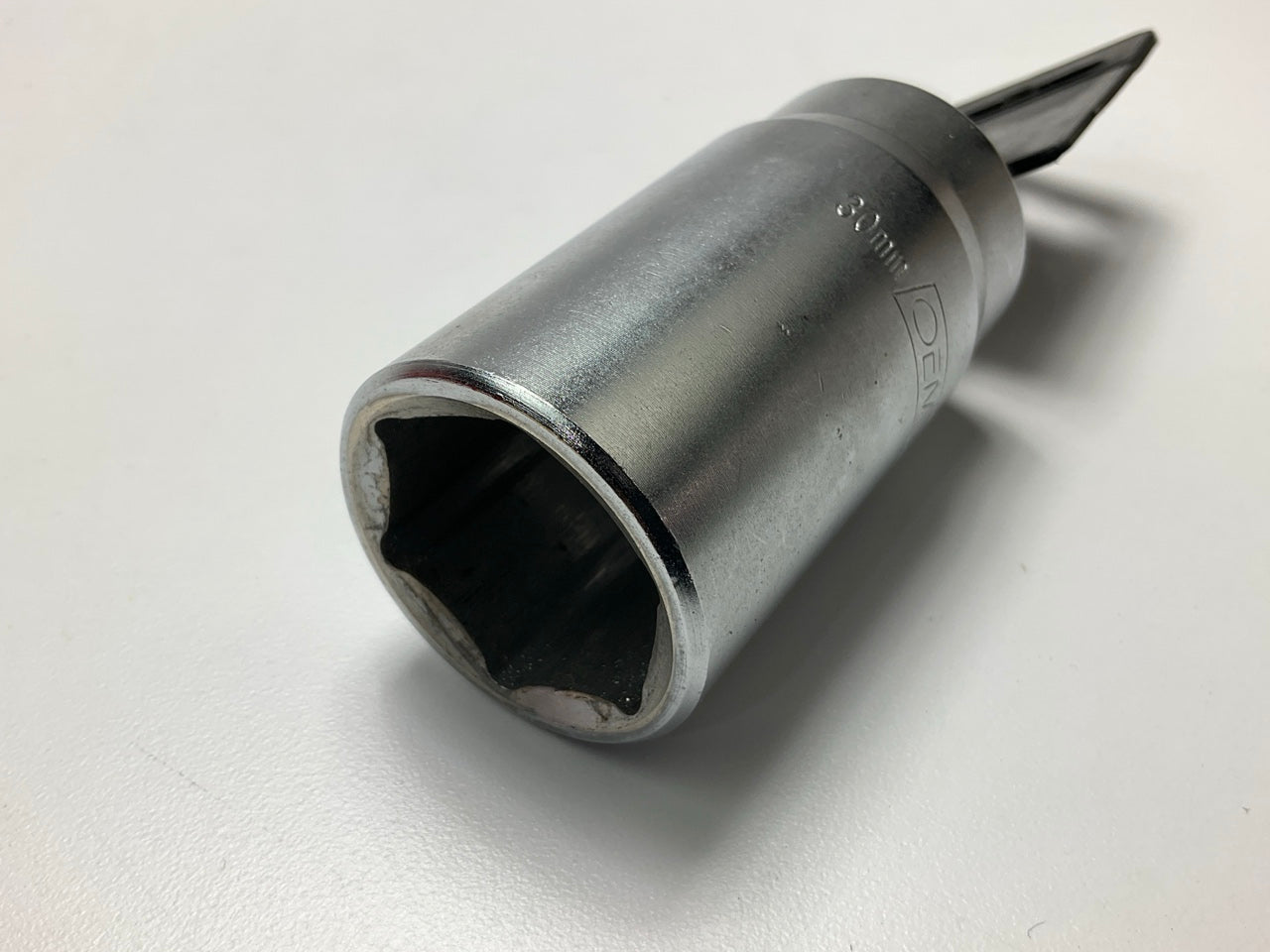 NEW UNBOXED OEM Tools 25203 30mm Axle Nut Socket, 1/2 Inch Drive