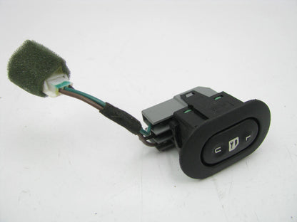 NEW - OUT OF BOX 25210-0B300 Right Power Door Lock Switch For 93-96 Nissan Quest