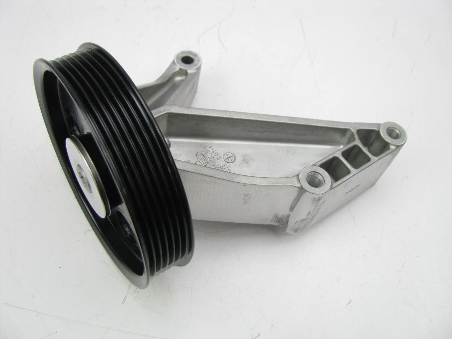NEW - OUT OF BOX 25290-3C150 Belt Tensioner Assembly For 05-14 Hyundai 3.5L