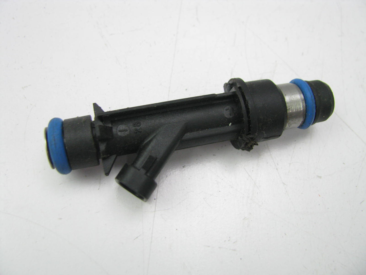NEW UNBOXED Acdelco OEM GM 25313185 (12569573) Fuel Injector 02-04 Chevy 4.2L I6
