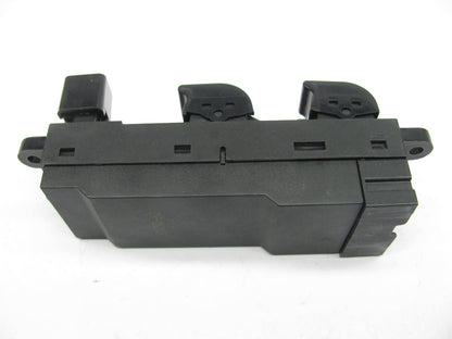 NEW - OUT OF BOX 25401-9E000 Front Left Power Window Switch