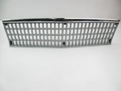 SCRATCHED - OUT OF BOX - OEM GM 25515818-D Front Grille 1982-1985 Buick Skylark