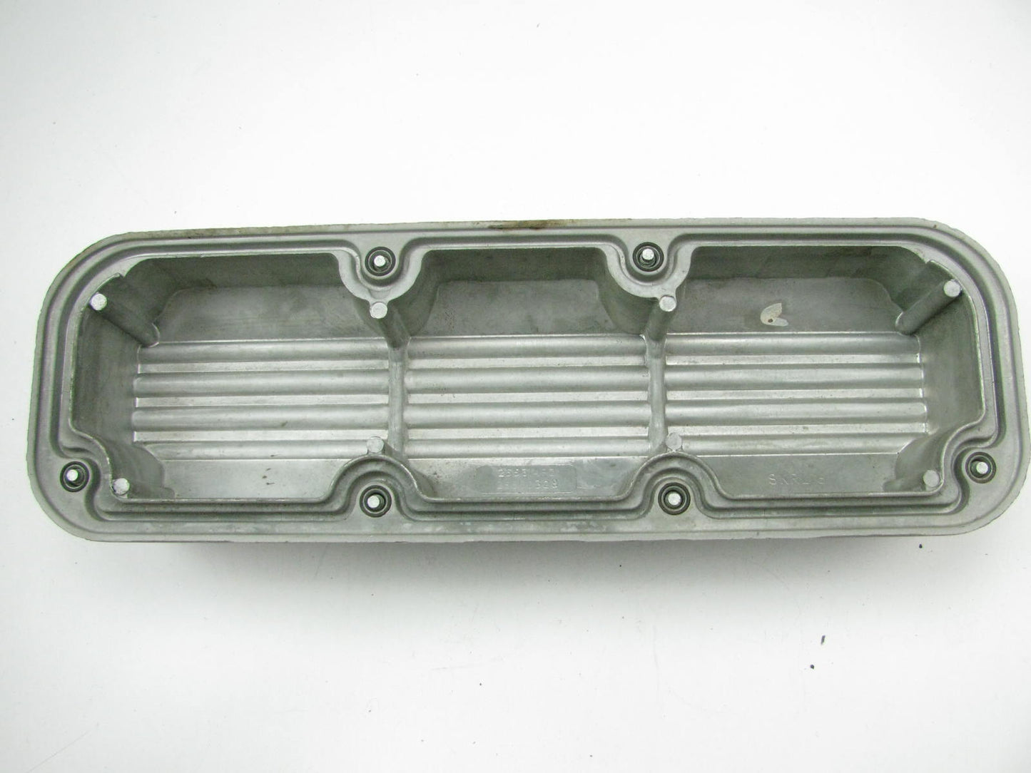 NEW - OUT OF BOX OEM GM 25530328 Right Valve Cover