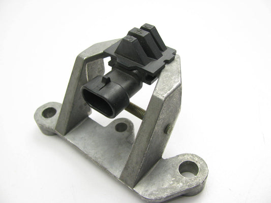 NEW - OUT OF BOX - OEM GM 25535481 Engine Crankshaft Position Sensor 3.0L V6