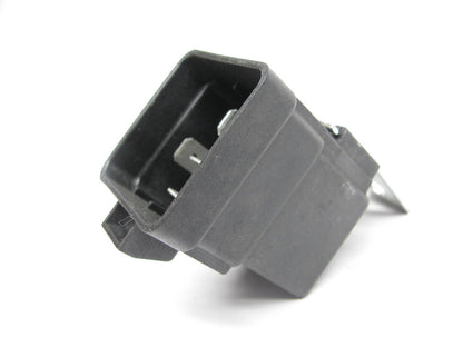NEW - OUT OF BOX OEM 25553347 GM Engine Cooling Fan Relay 15-8386