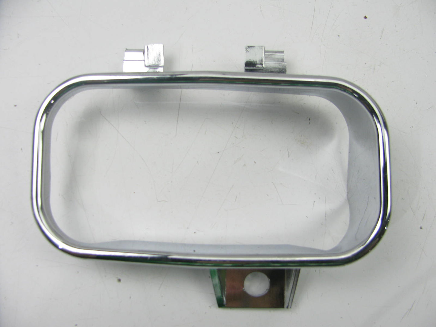 OEM GM Right Rear Parking Lamp Chrome Bezel 25557580 For 91-94 Buick Park Avenue