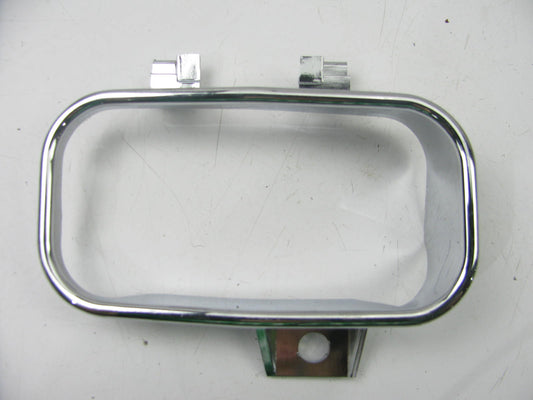 OEM GM Right Rear Parking Lamp Chrome Bezel 25557580 For 91-94 Buick Park Avenue