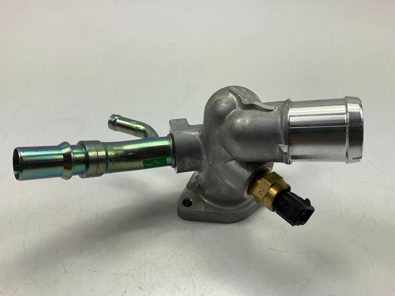 NEW UNBOXED Radiator Coolant Hose Flange Water Outlet OEM For Hyundai 256002B760
