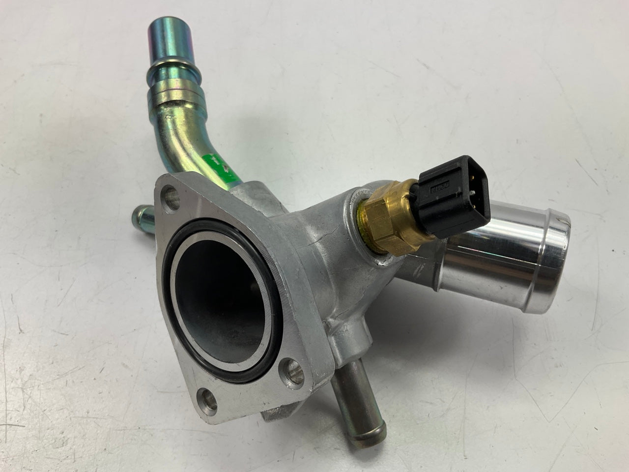 NEW UNBOXED Radiator Coolant Hose Flange Water Outlet OEM For Hyundai 256002B760