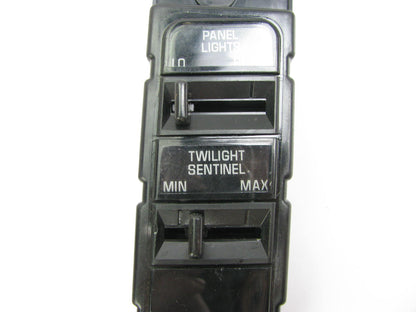 NEW - OUT OF BOX 25613129 Headlight Headlamp Switch 1991-1993 Buick Park Avenue