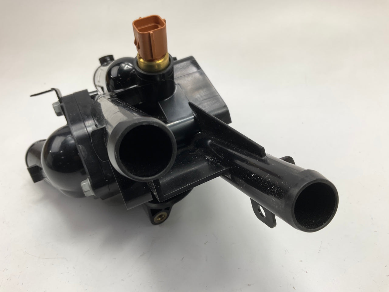 NEW - OUT OF BOX Coolant Thermostat Housing Pipe Tube For 2010-13 Kia Forte 2.0L