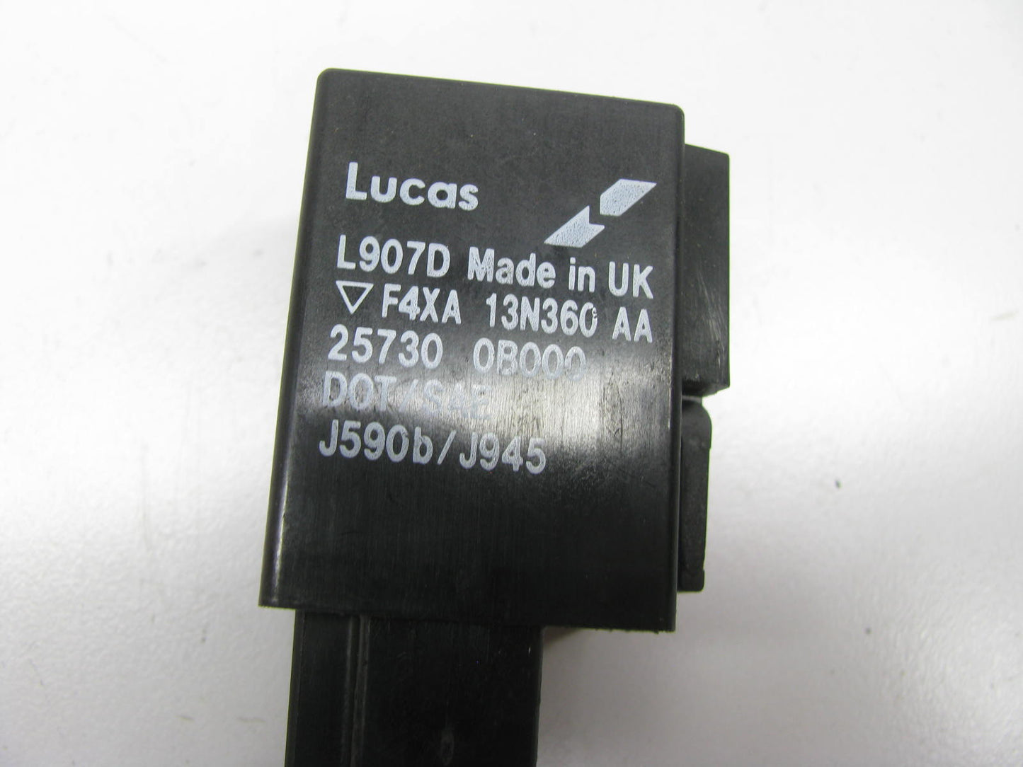 New OEM Flasher Relay 25730-0B000 For 1993-1998 Nissan Quest