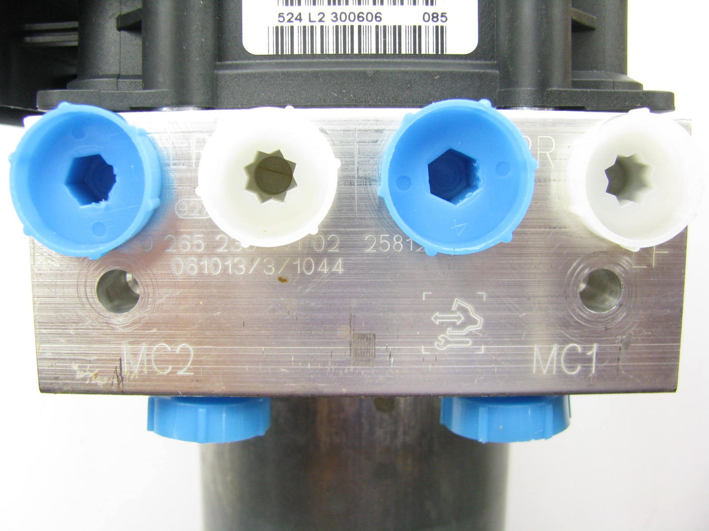 NEW - OUT OF BOX - OEM GM 25829829 ABS Brake Pump 2007-08 Acadia, 07-08 Outlook
