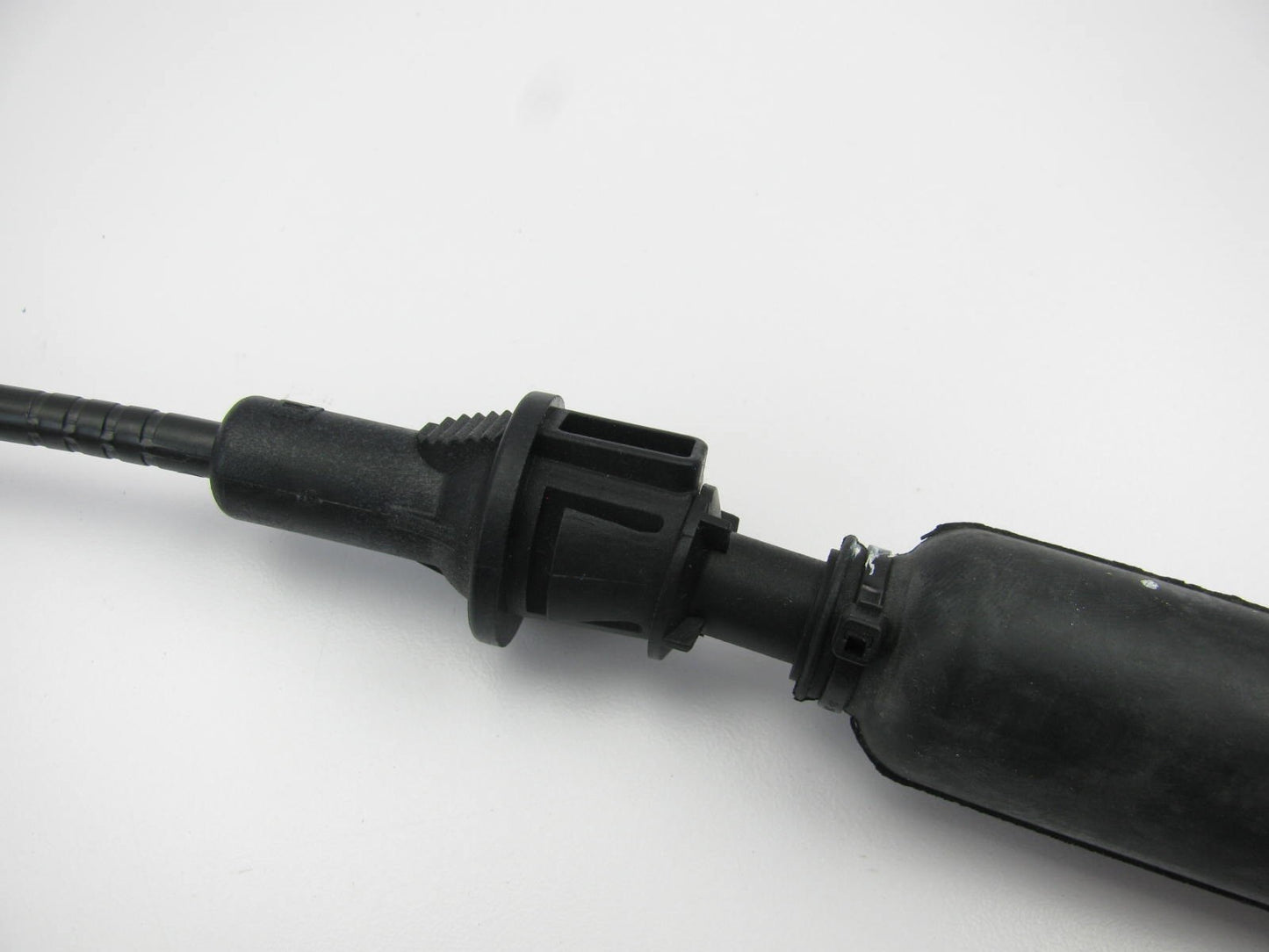 NEW UNBOXED OEM GM Automatic Transmission Shift Cable 03-14 Chevy Express 2500