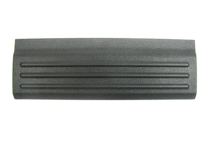NEW GM Short Rear Door Sill Rocker Cover Plate 25977912 For 09-14 Tahoe Yukon