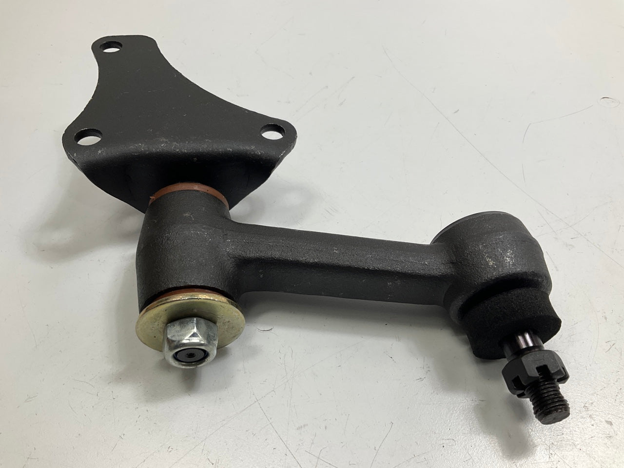 NEW - UNBOXED 2600-67977 Steering Idler Arm For 1987-1989 Dodge Raider