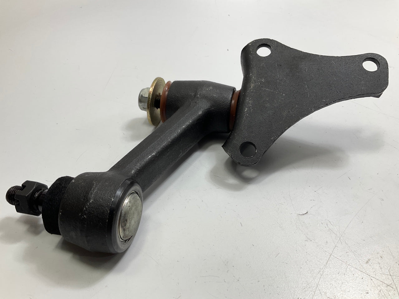 NEW - UNBOXED 2600-67977 Steering Idler Arm For 1987-1989 Dodge Raider