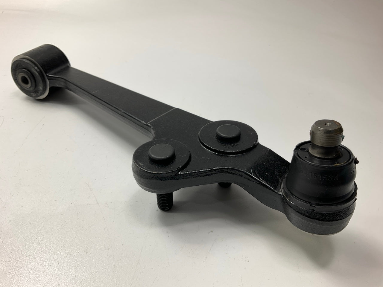 NEW - OUT OF BOX 2605268 Front Left Lower Control Arm And Ball Joint Assembly