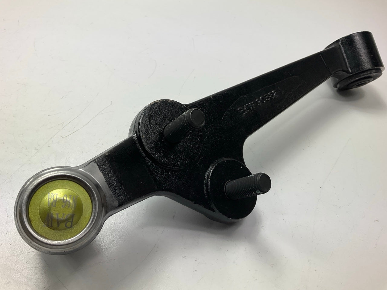 NEW - OUT OF BOX 2605268 Front Left Lower Control Arm And Ball Joint Assembly