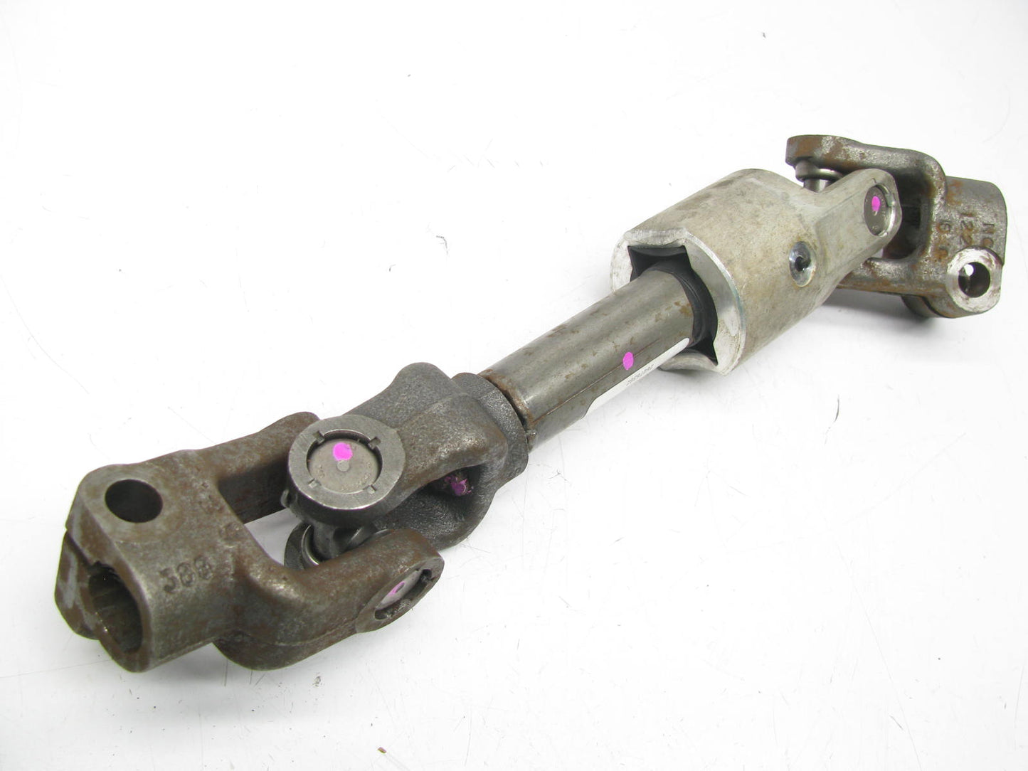 NEW UNBOXED Genuine OEM GM 26078302 Intermediate Steering Shaft 00 Olds Intrigue