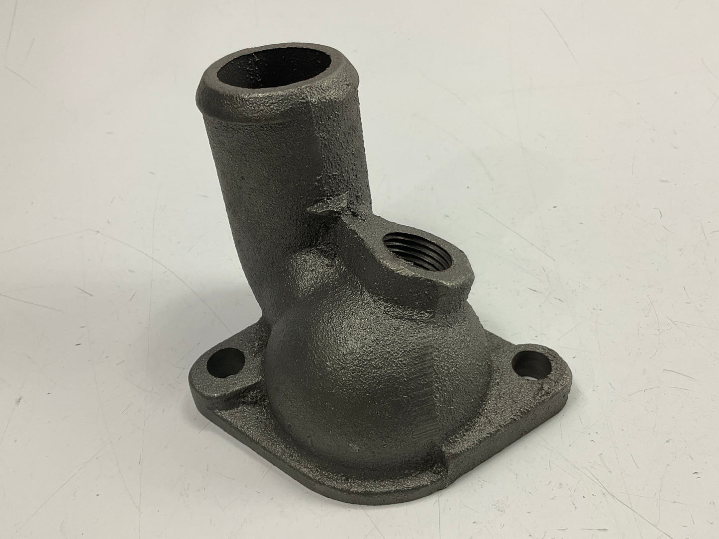 26200 Coolant Water Outlet Thermostat Housing Cover