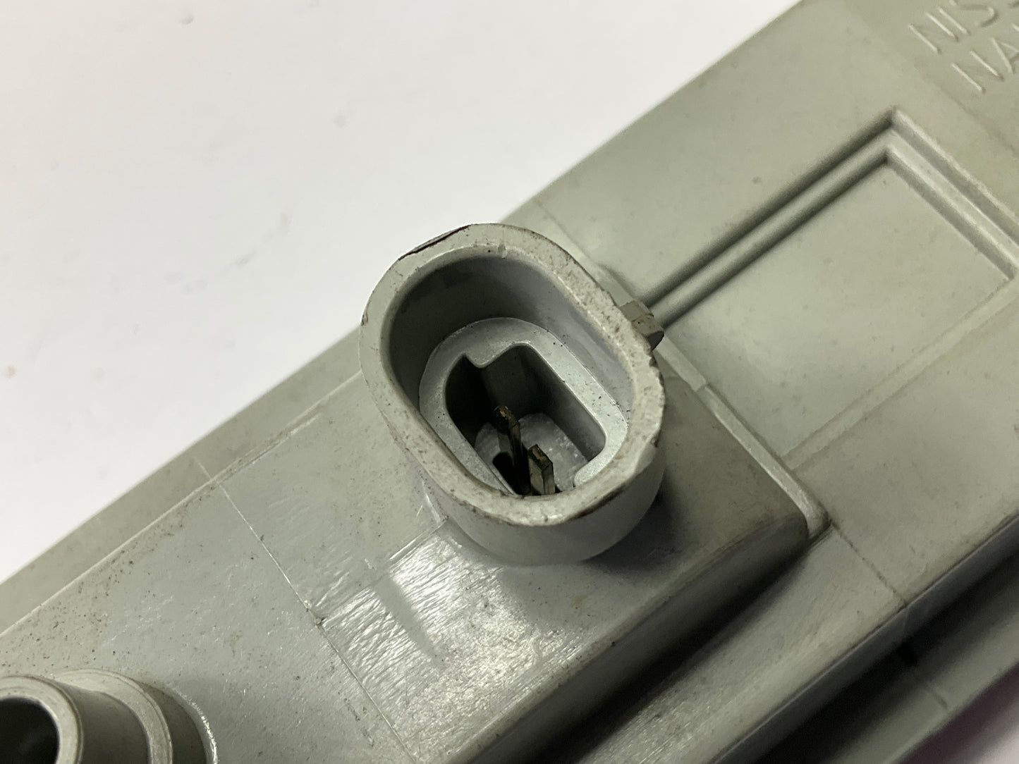 NEW - UNBOXED 26590-7S000 Center High Mount Brake Lamp For 2005-15 Nissan Armada