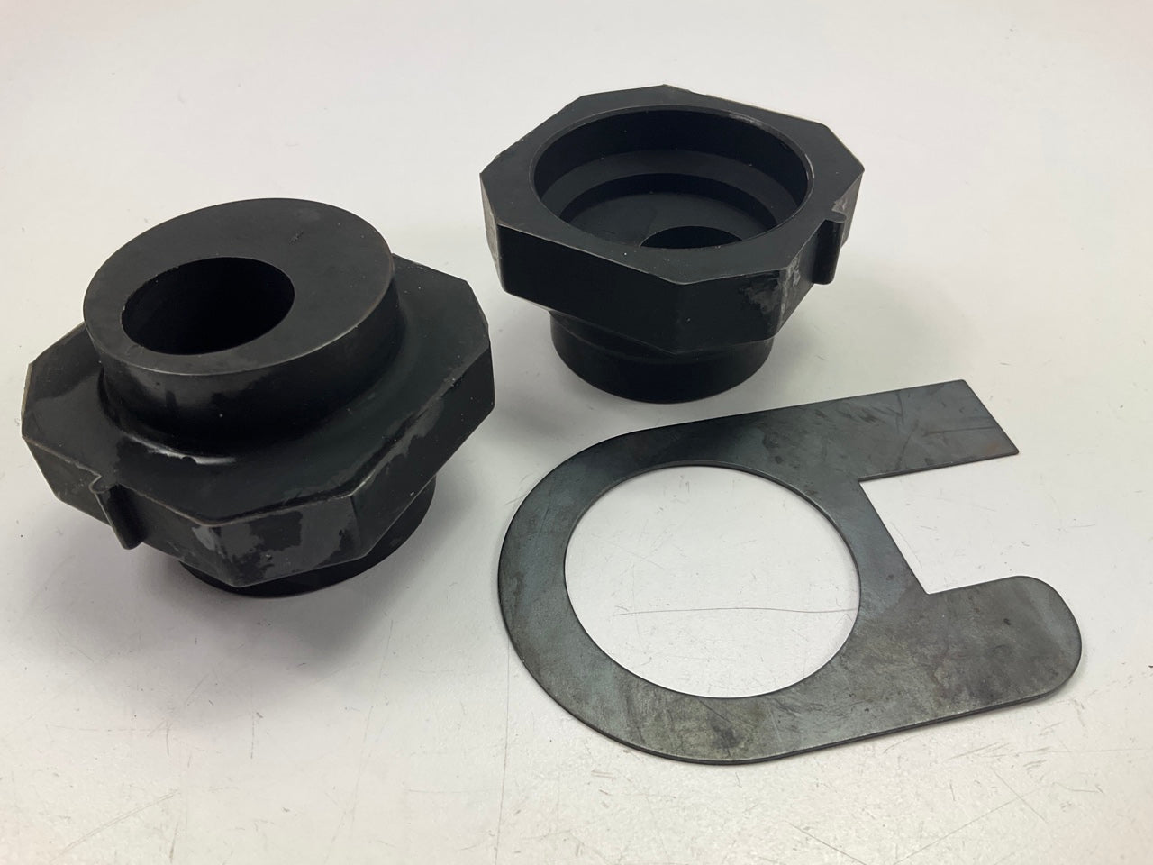 NEW - OUT OF BOX 2700-65524 Radius Arm Bushing Kit, 1-1/4 Degree