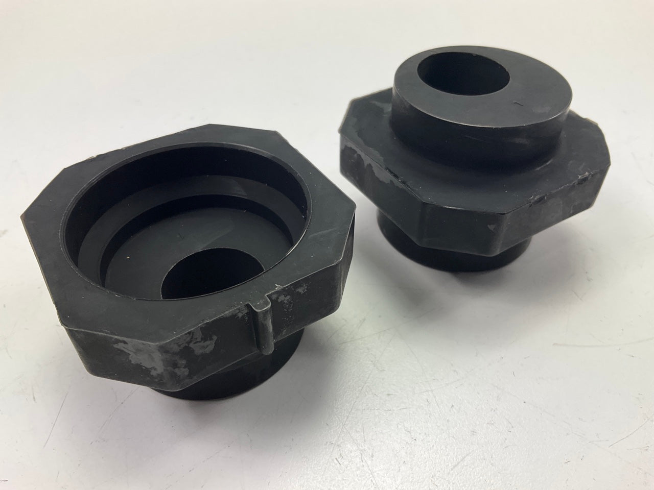 NEW - OUT OF BOX 2700-65524 Radius Arm Bushing Kit, 1-1/4 Degree