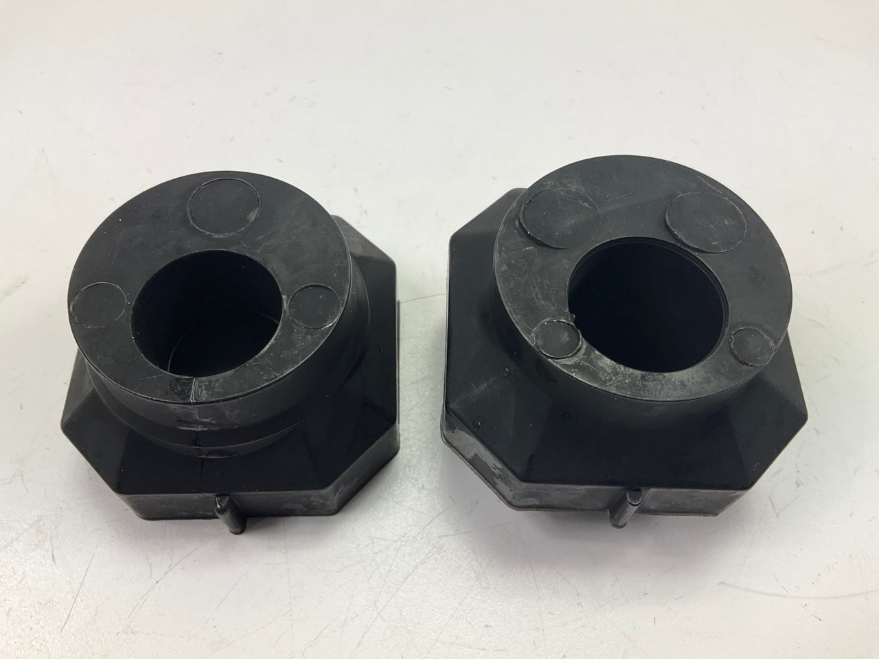 NEW - OUT OF BOX 2700-65524 Radius Arm Bushing Kit, 1-1/4 Degree
