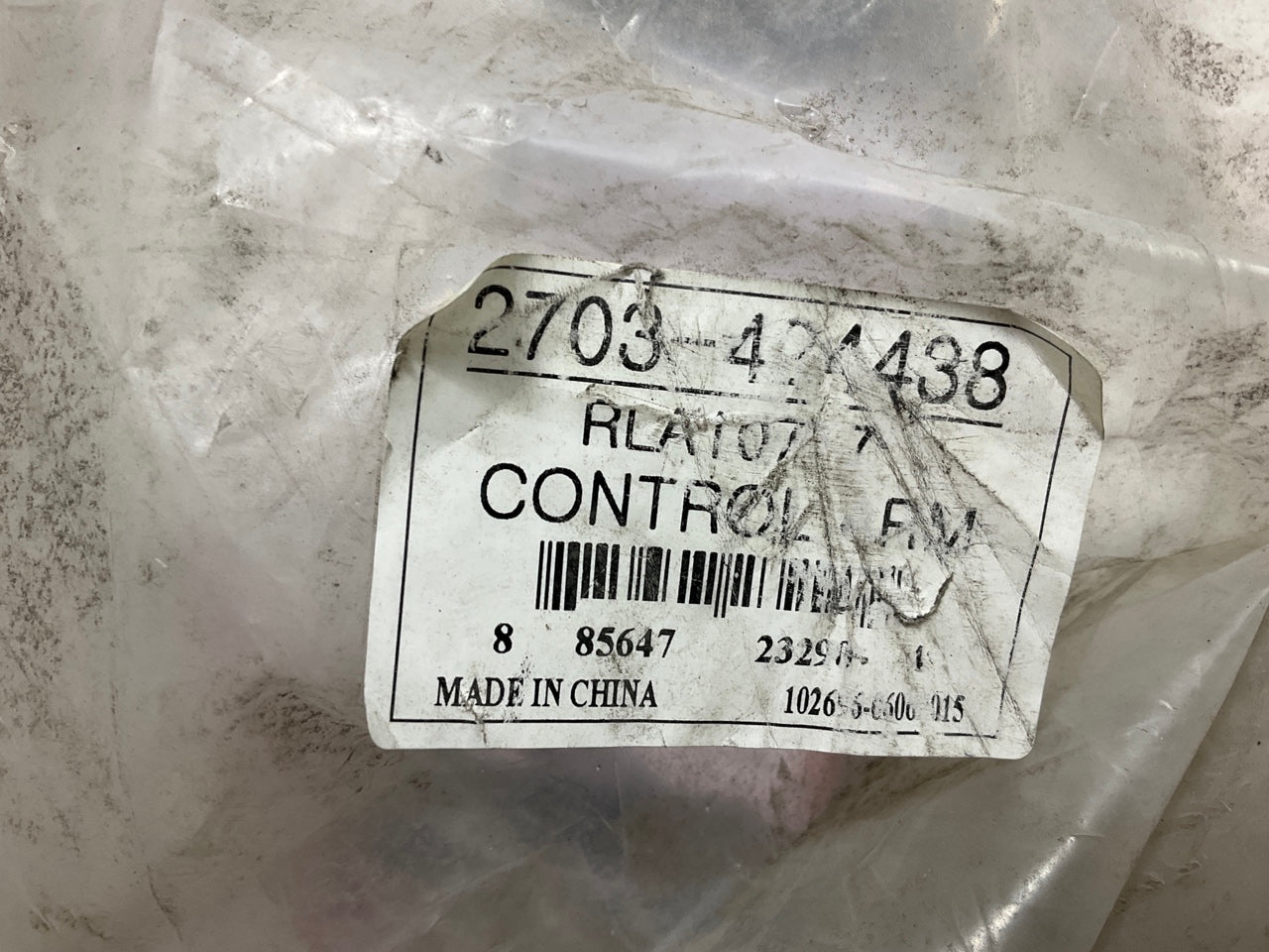 NEW - UNBOXED 2703-424438 Front Left Lower Suspension Control Arm