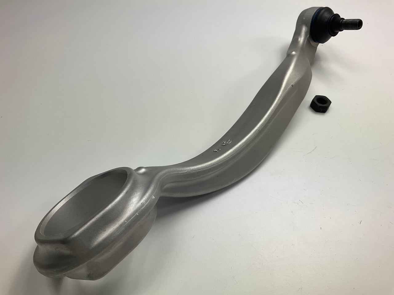 NEW - UNBOXED 2703-424705 Front Right Upper Suspension Control Arm & Ball Joint