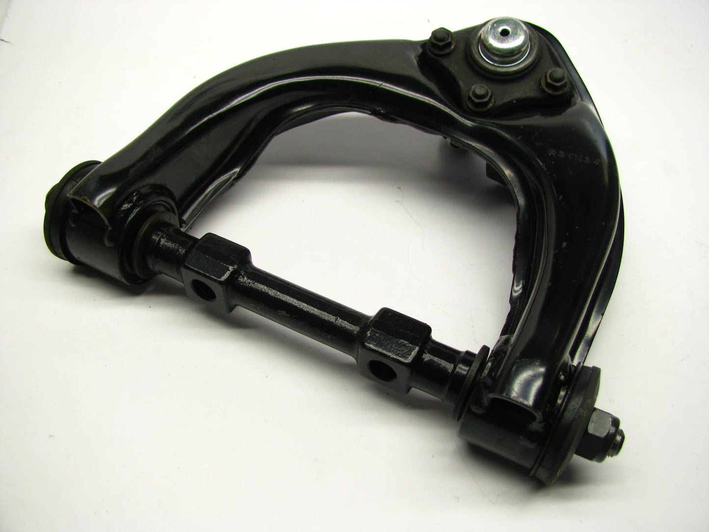NEW UNBOXED 2003-2004 Montero Sport Front Right Upper Control Arm And Ball Joint