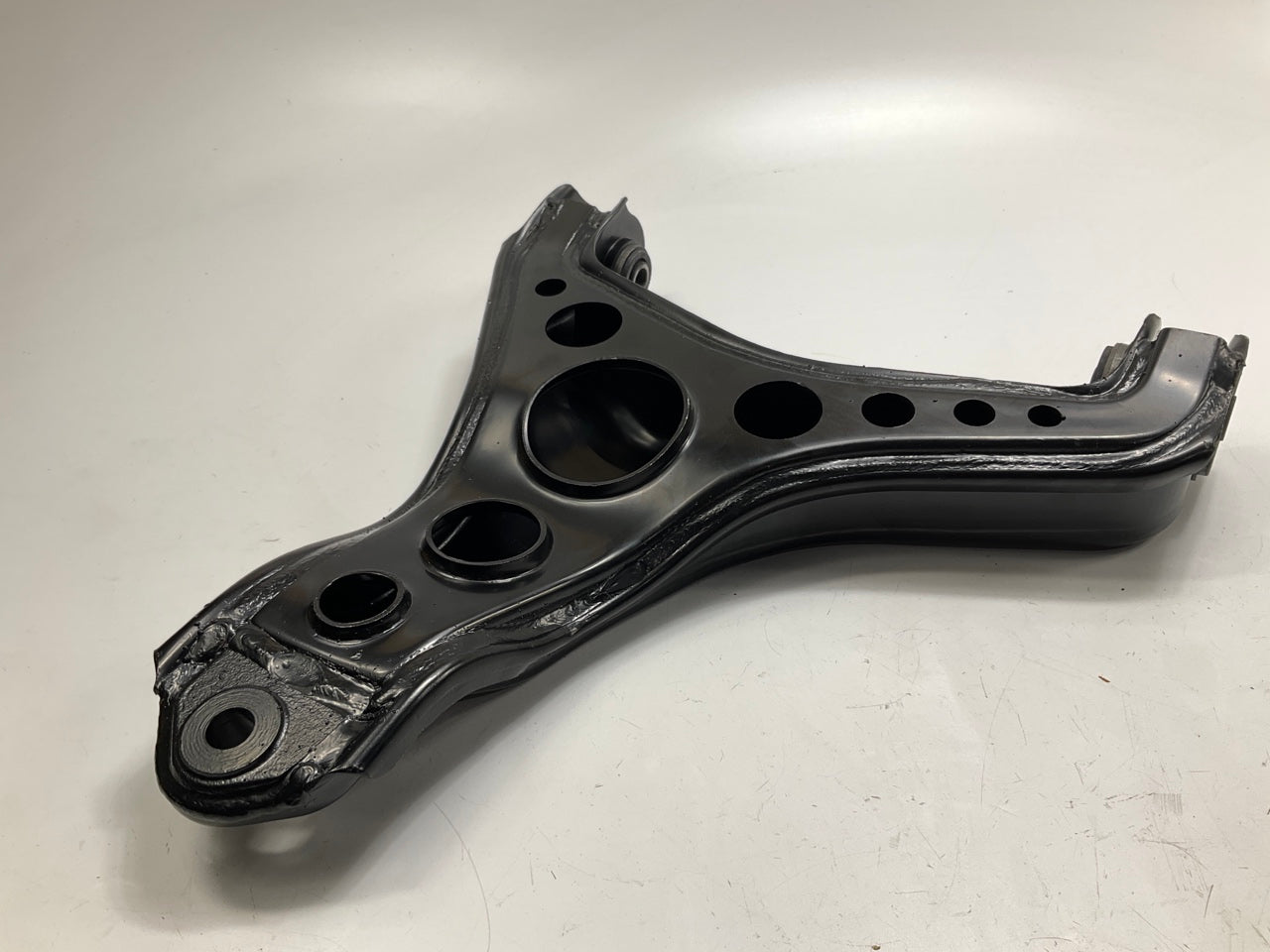 NEW - UNBOXED 2703-94592 Front Left Lower Control Arm 1990-2001 Chevy Lumina