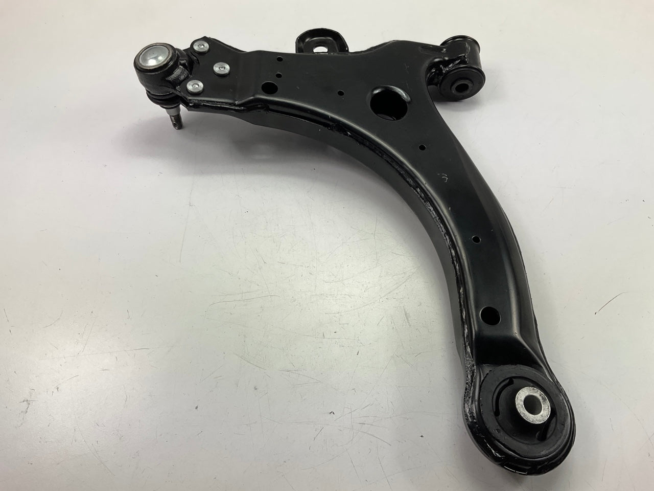 NEW UNBOXED 2703-94641 Front Left Lower Control Arm