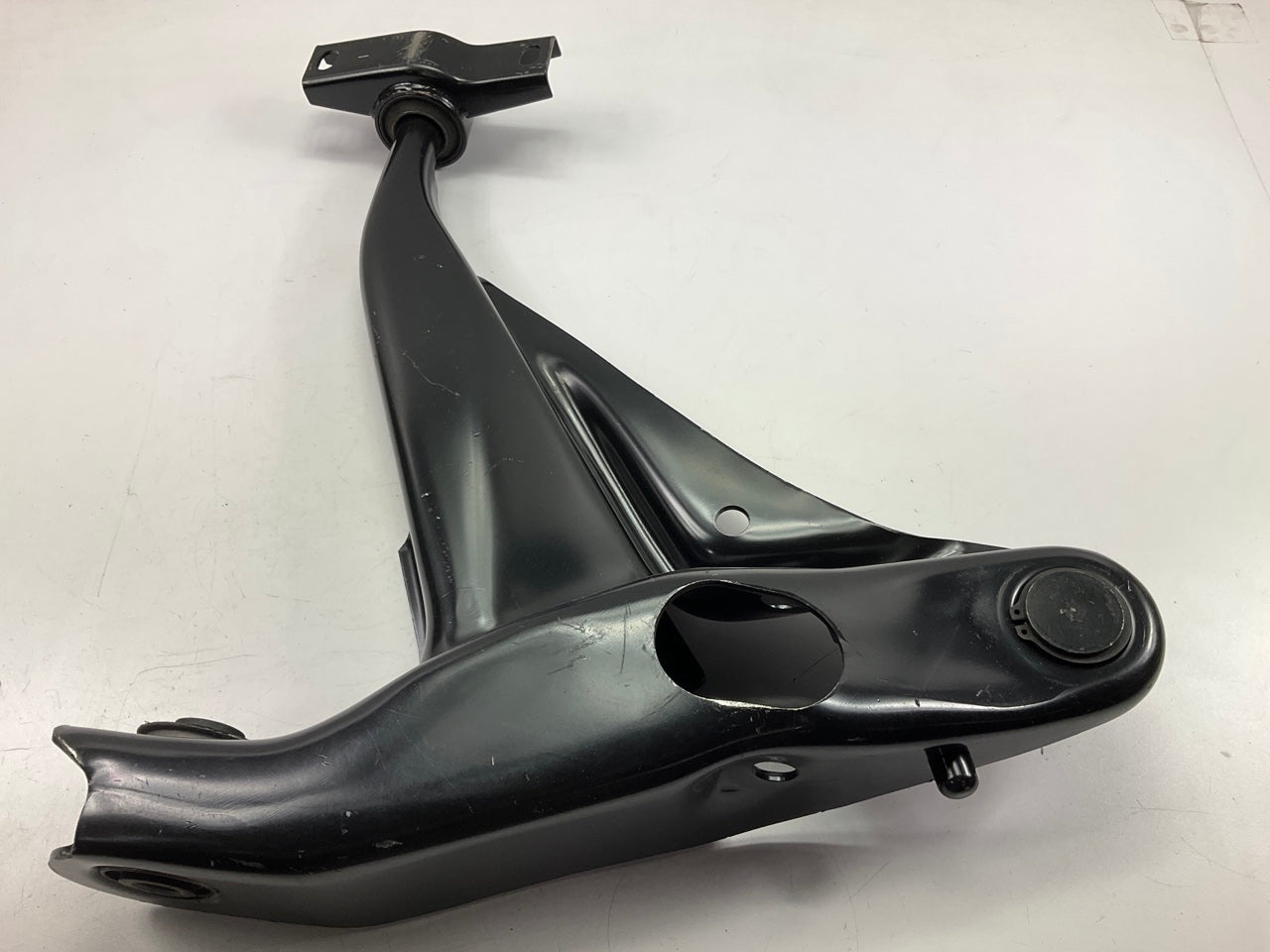 NEW UNBOXED 2703-96637 Front Lower Control Arm, Left Side - 02-05 Ford Explorer