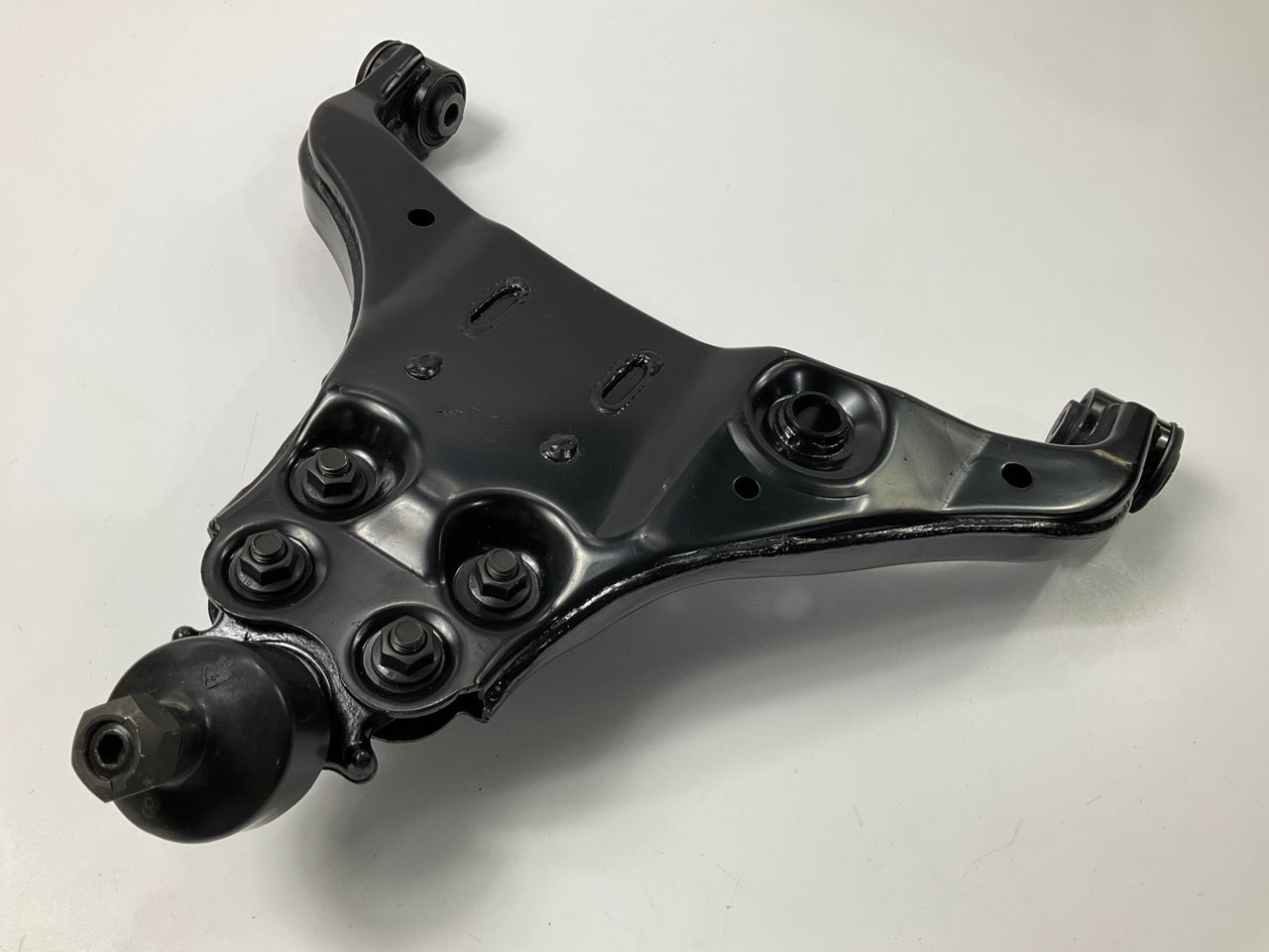NEW UNBOXED 2703-96766 Front Left Lower Control Arm - 2004-12 Colorado 2WD ONLY