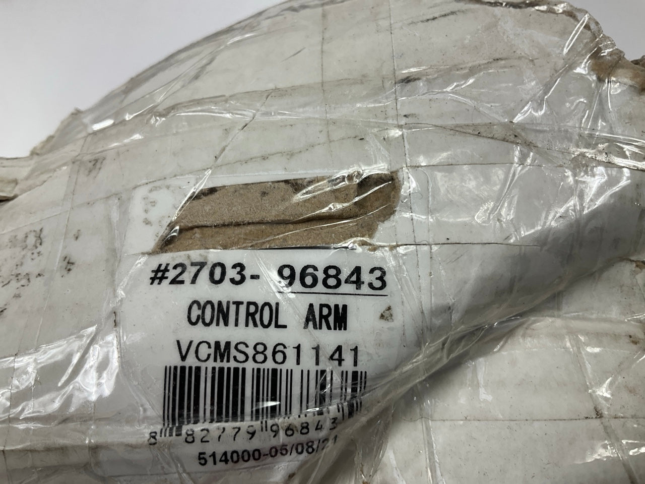 NEW - OUT OF BOX 2703-96843 Rear Lower Suspension Control Arm