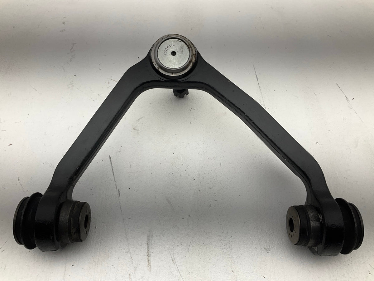 270365460 Front Right Upper Suspension Control Arm