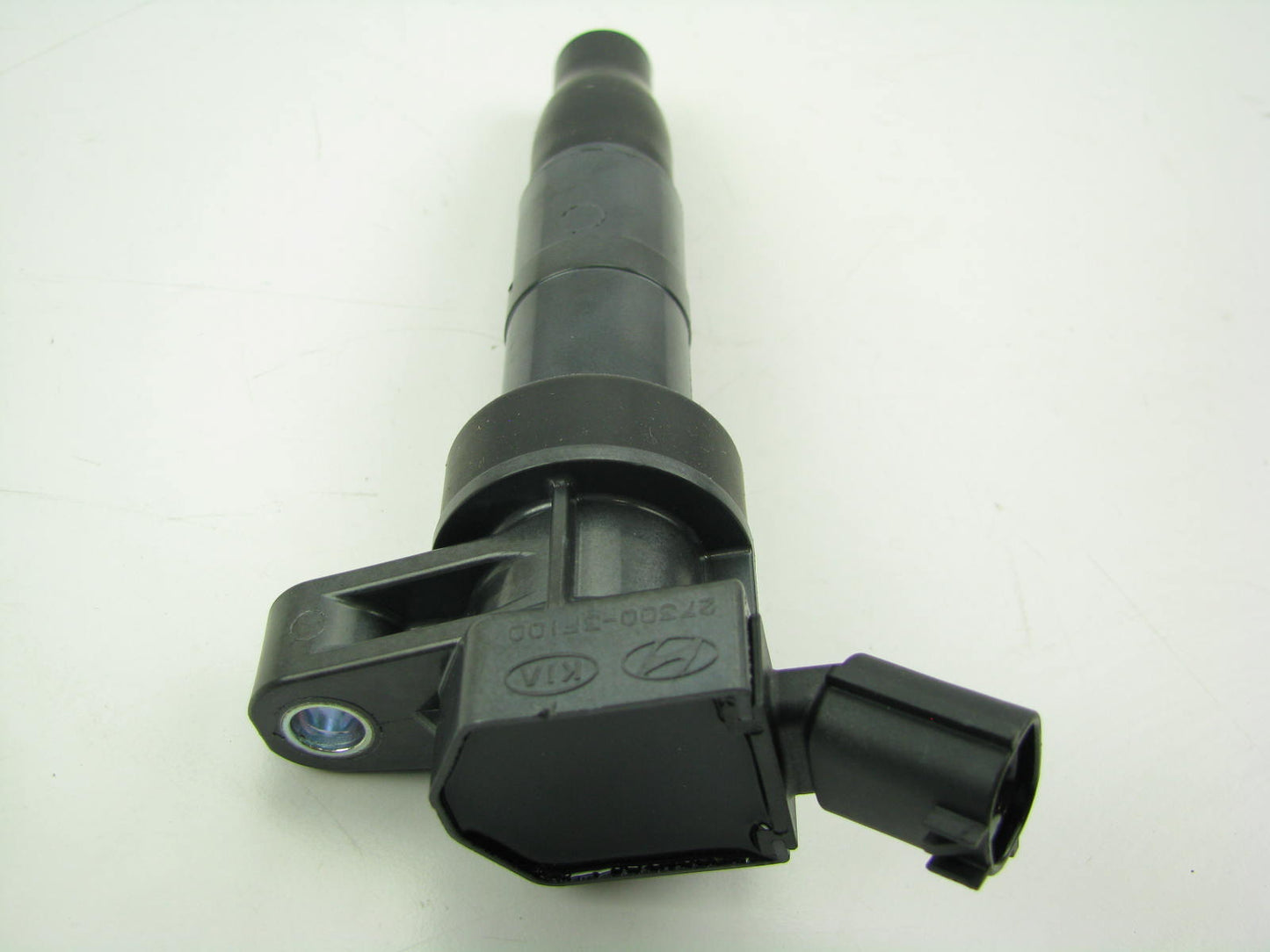 NEW - OUT OF BOX - OEM DENSO Ignition Coil 27300-3F100