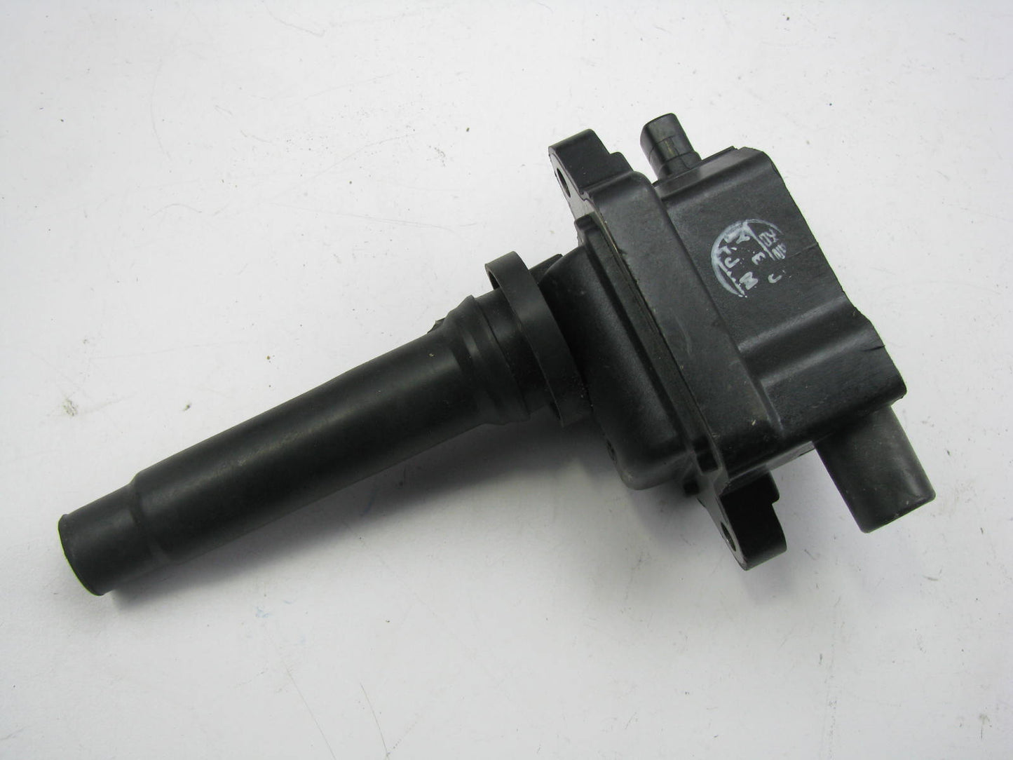 NEW - OUT OF BOX 27301-26002 Ignition Coil For 1996 Hyundai Accent