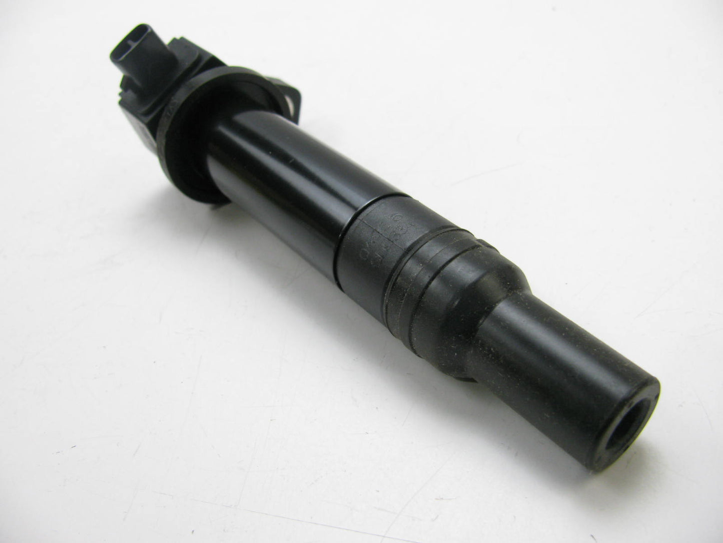 NEW - OUT OF BOX - Direct Ignition Coil OEM For Hyundai 1.6L DOHC 27301-26640