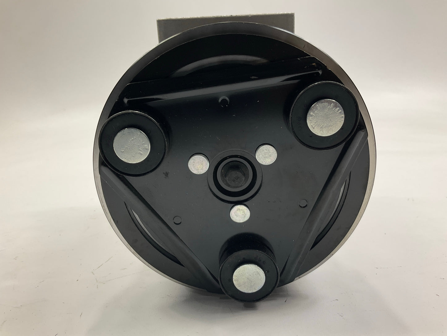 New Compressor Works 273178 A/C Compressor With Clutch