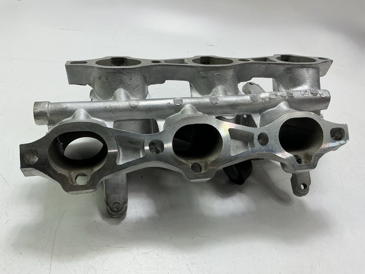 New Unboxed OEM Air Intake Manifold For 2003-06 Kia Sorento 2831039800