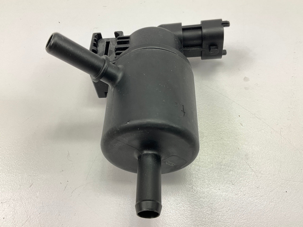 NEW UNBOXED 289102M322 Vapor Canister Purge Valve OEM For 20-24 Venue, 20-23 Rio