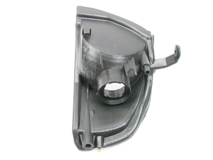 NEW - OUT OF BOX - OEM Right Corner Marker Light Lamp For 1998-99 Subaru Legacy