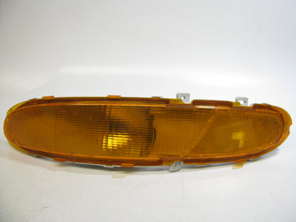 NEW - OUT OF BOX 2BE937643 Front Left Turn Signal Light For 1993-1997 Ford Probe
